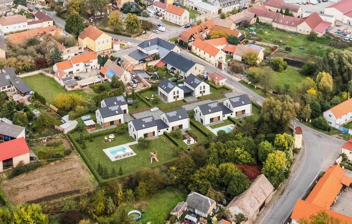 Domy u greenu - obrázek 5